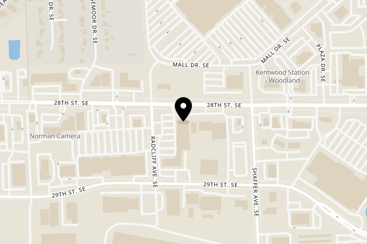 Map showing the location of Le Kabob Kentwood on 3122 28th St SE in Grand Rapids
